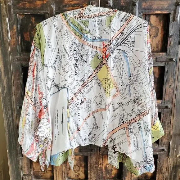 One Hundred Stars London Map Open Ruana
One Size - Picture 5 of 7